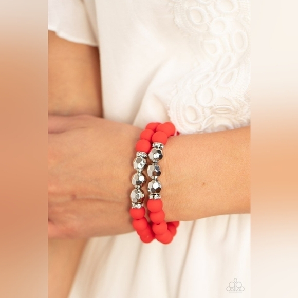 Dip and Dive Bracelet - Picture 1 of 2